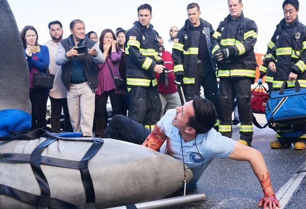 Кадр из «911 служба спасения» 2 сезон 11 серия