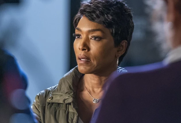 Кадр из «911 служба спасения» 2 сезон 13 серия