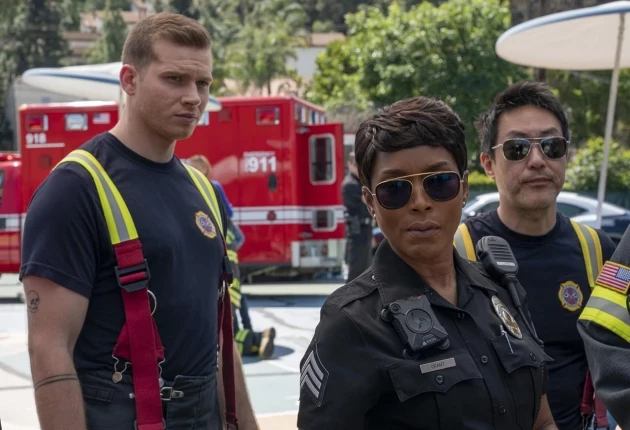 Кадр из «911 служба спасения» 2 сезон 18 серия