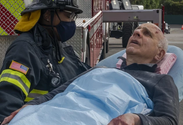 Кадр из «911 служба спасения» 4 сезон 7 серия