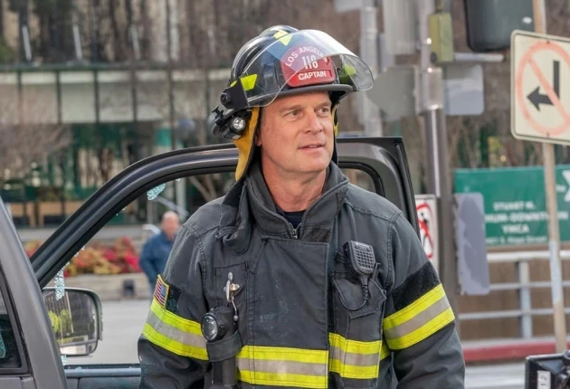 Кадр из «911 служба спасения» 6 сезон 17 серия