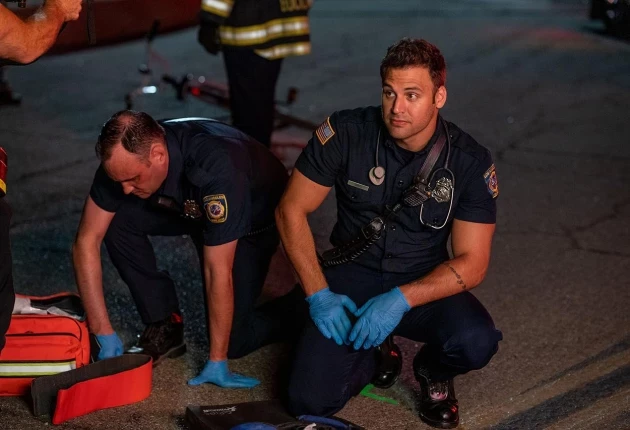 Кадр из «911 служба спасения» 6 сезон 4 серия