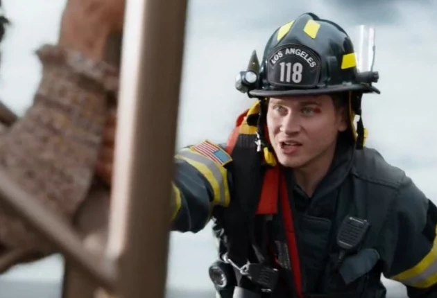 Кадр из «911 служба спасения» 8 сезон 11 серия